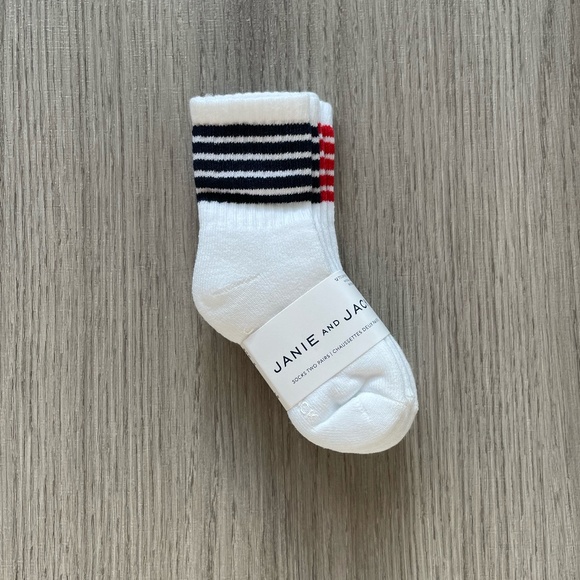 NWT Janie and Jack Linen Button Up Roll-Cuff Shirt & Striped Socks Red 12-18M - Picture 9 of 12